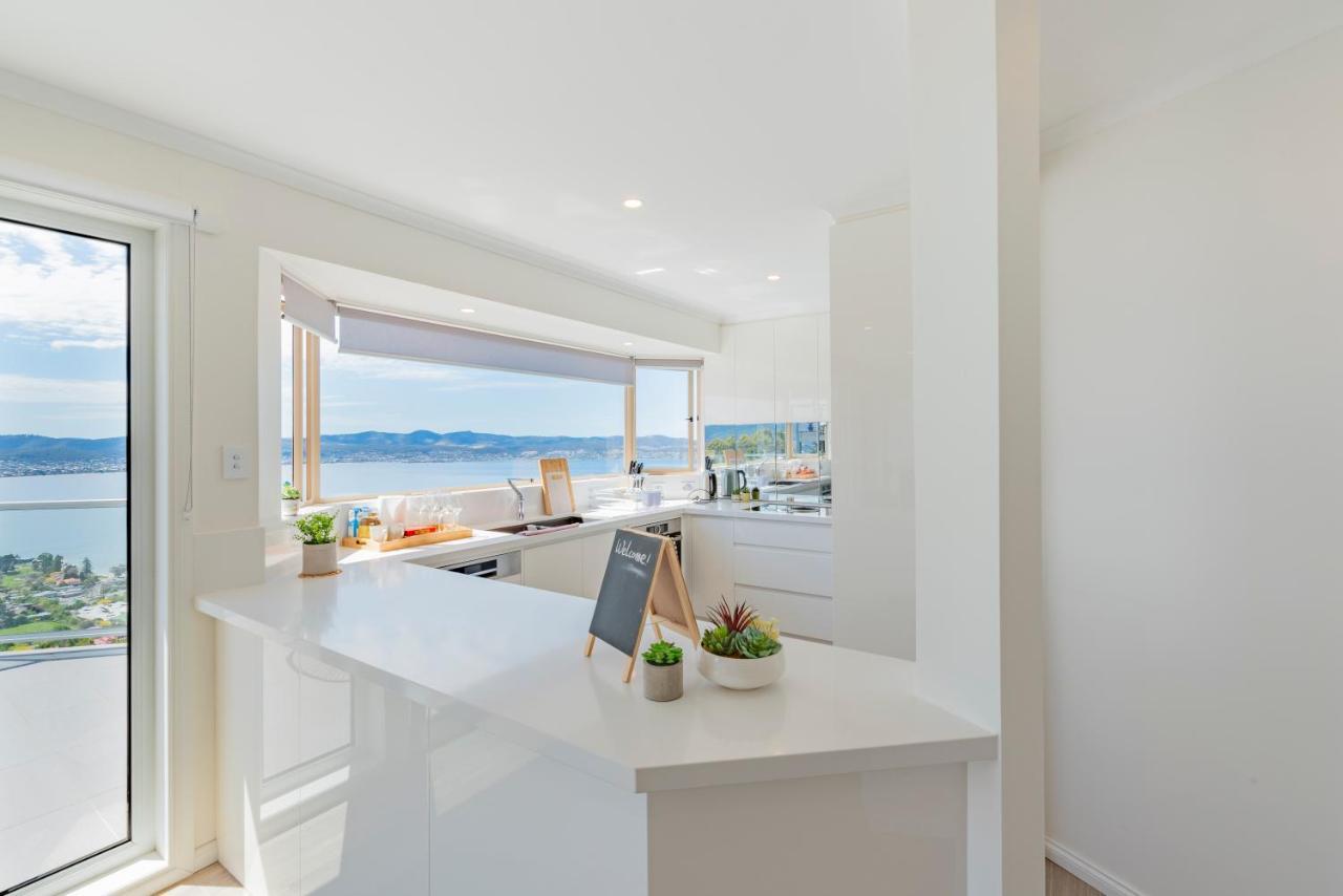 Million Dollar Sea View Luxury Guest House Hobart Extérieur photo